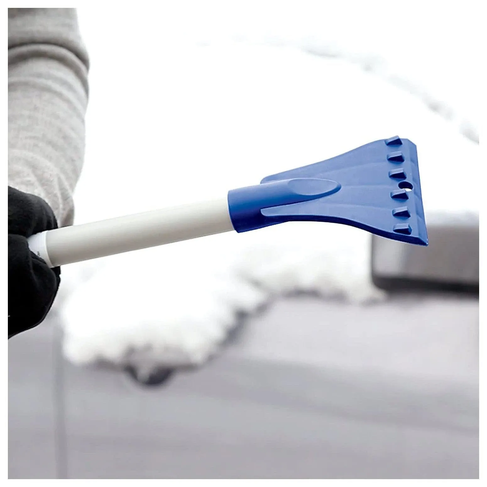 2-In-1 Telescoping Snow Broom   Ice Scraper