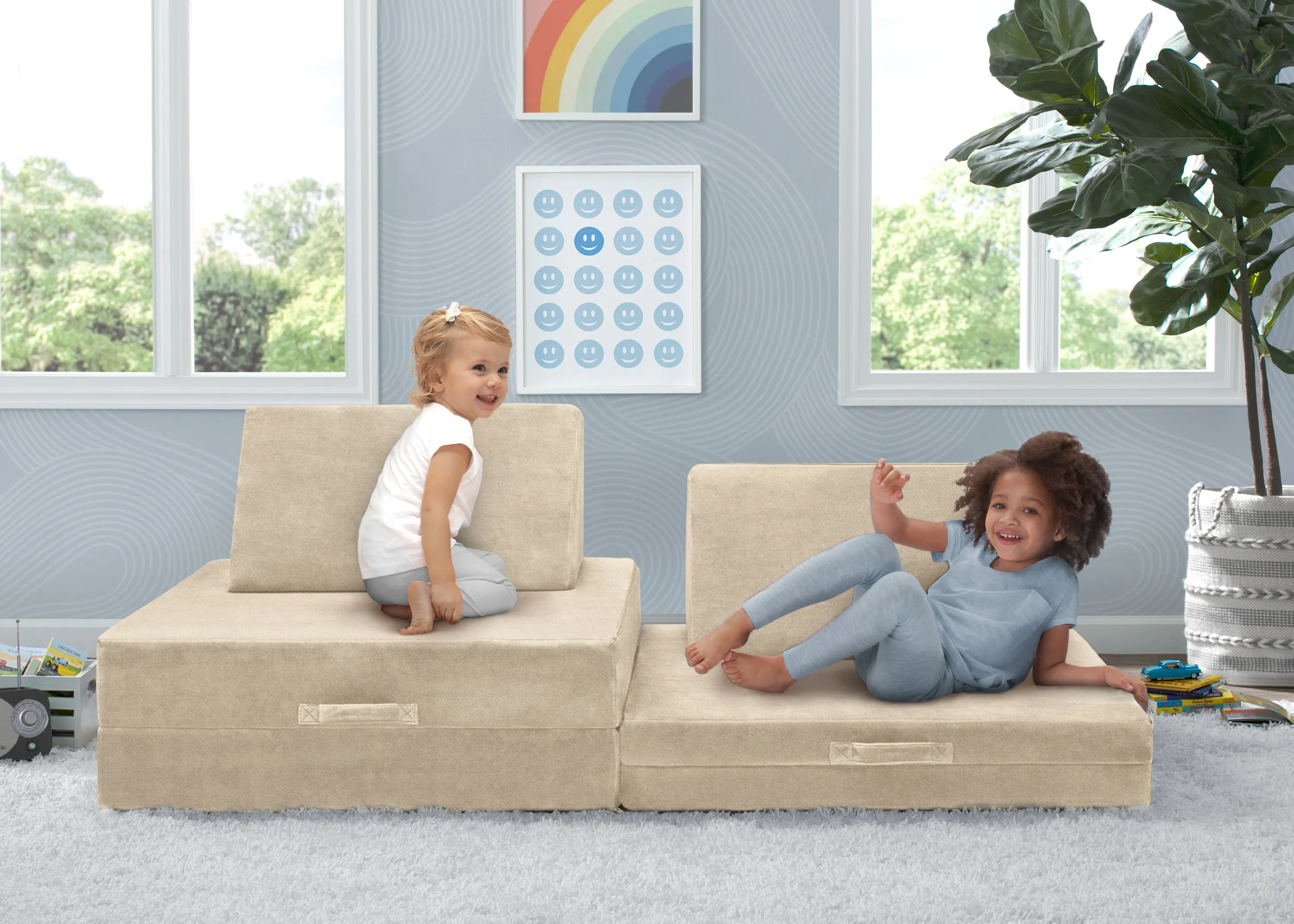Cozee Play Couch & 4-Piece Lounger