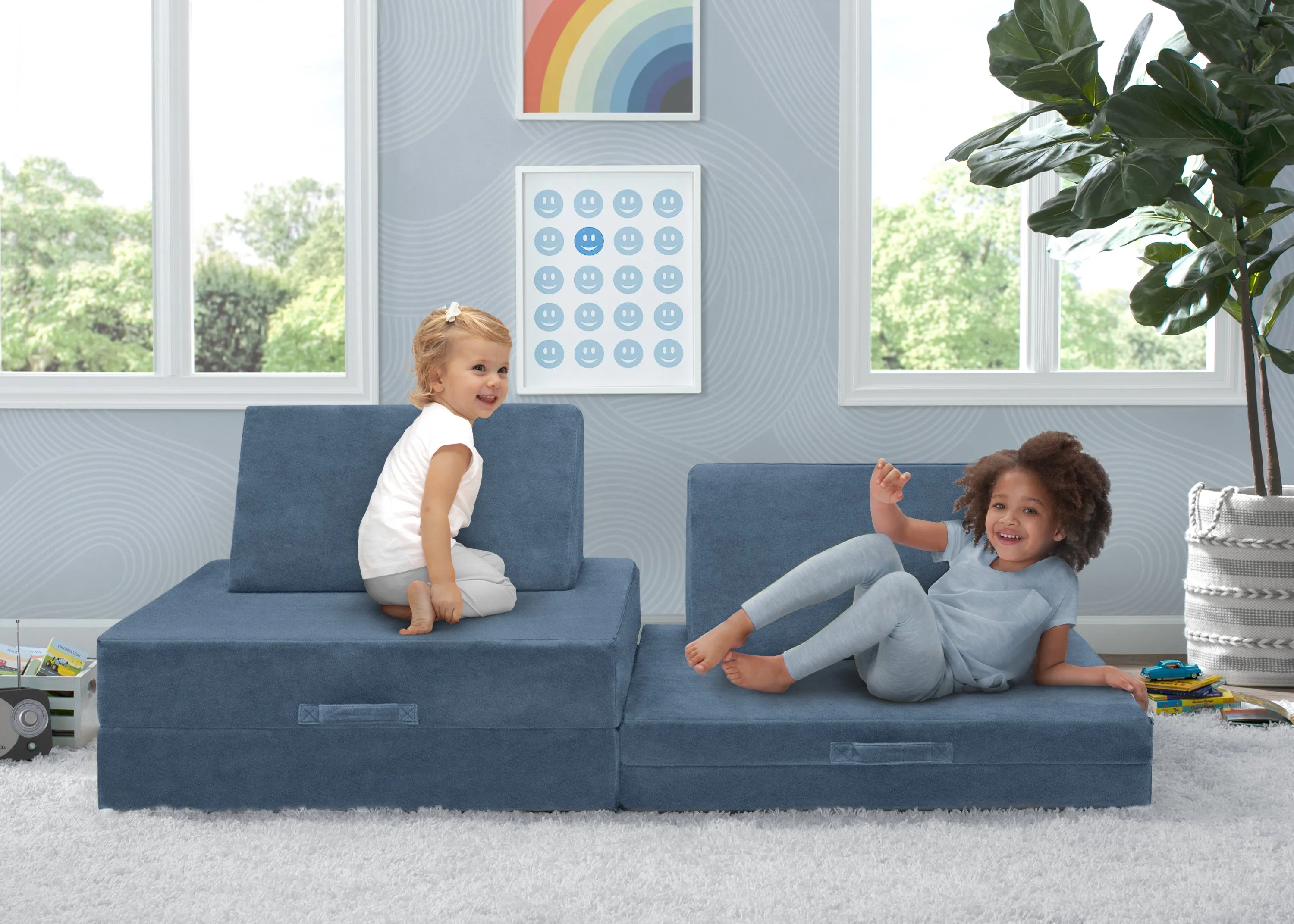 Cozee Play Couch & 4-Piece Lounger