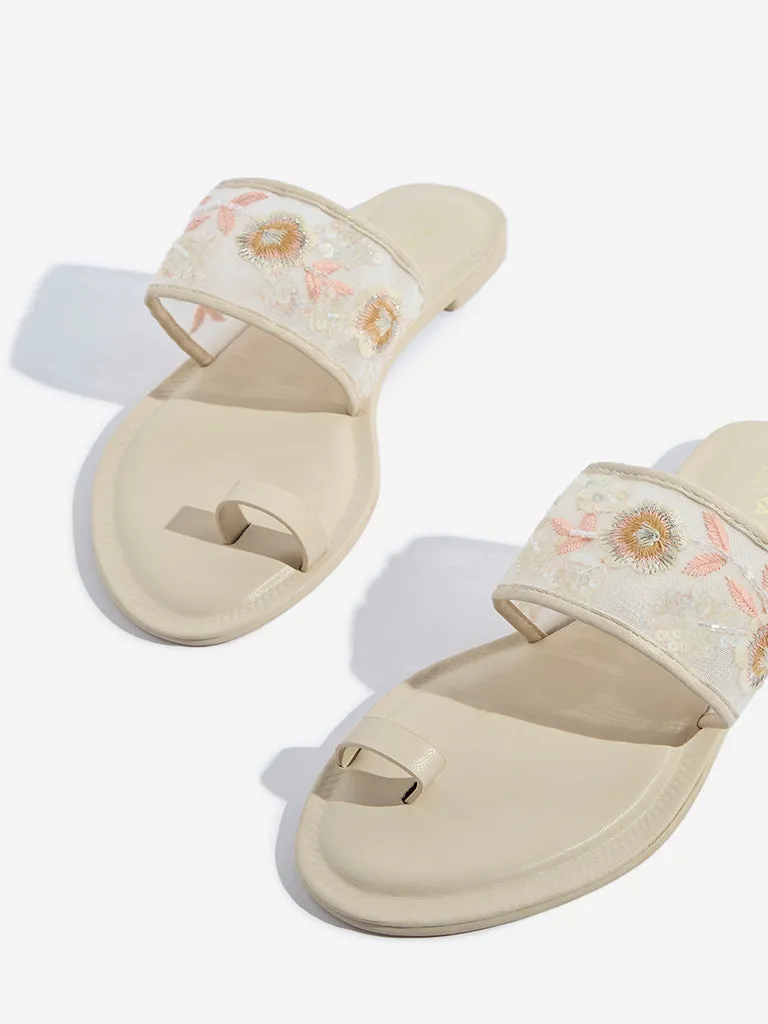 LUNA BLU Ivory Floral Embroidered Toe-Ring Sandals
