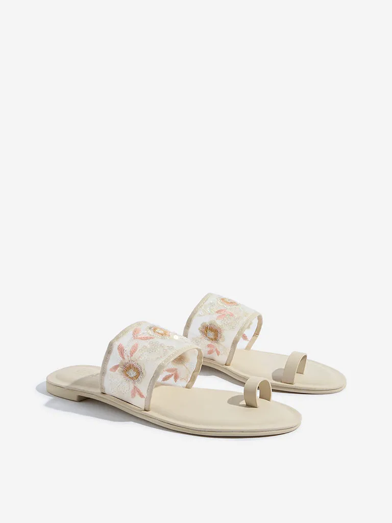 LUNA BLU Ivory Floral Embroidered Toe-Ring Sandals