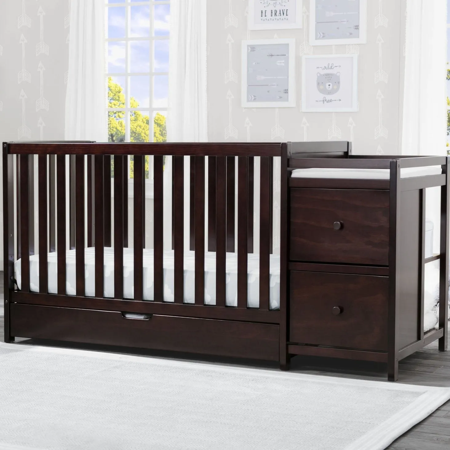 Luna Convertible Crib N Changer with Under Drawer