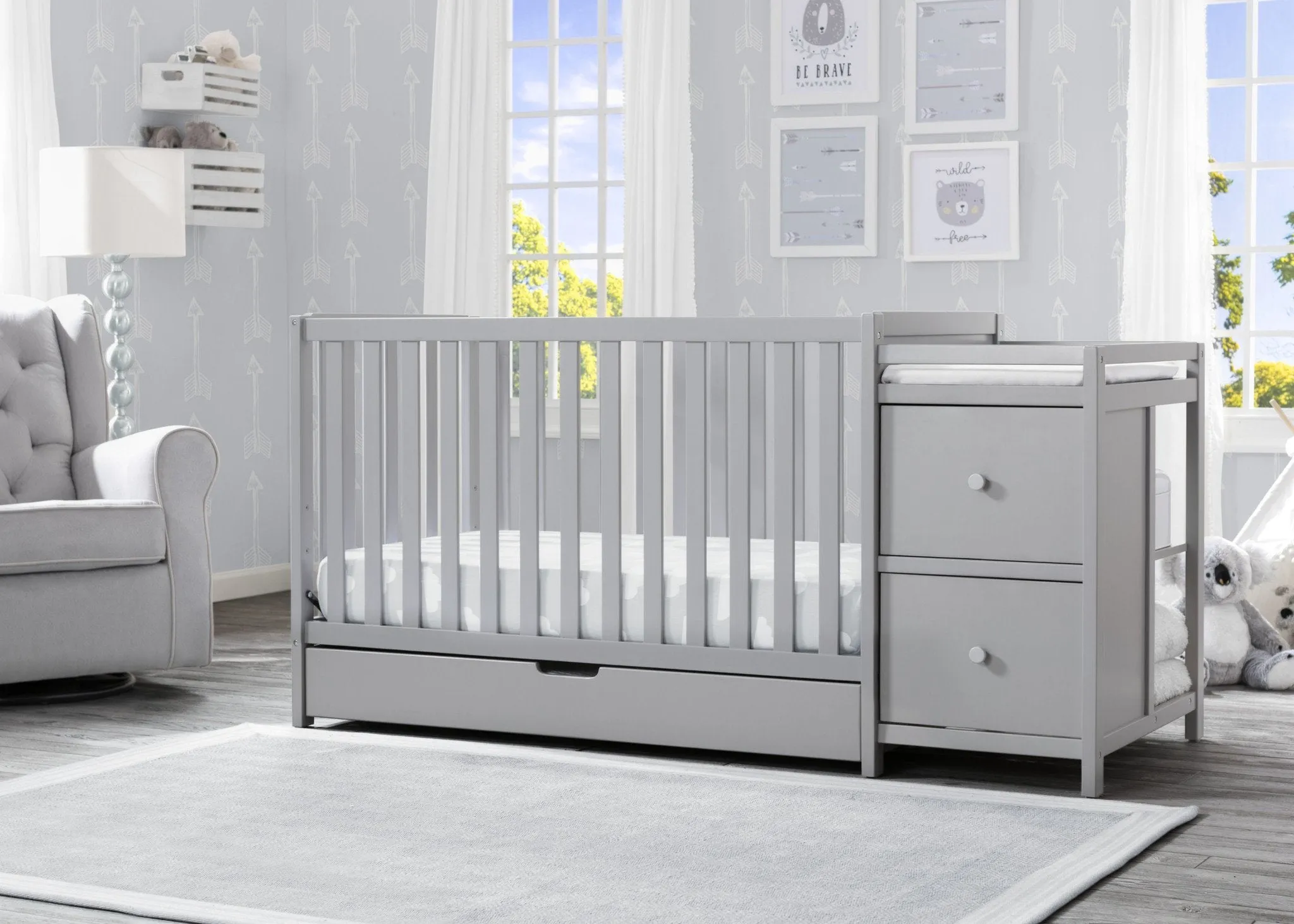 Luna Convertible Crib N Changer with Under Drawer