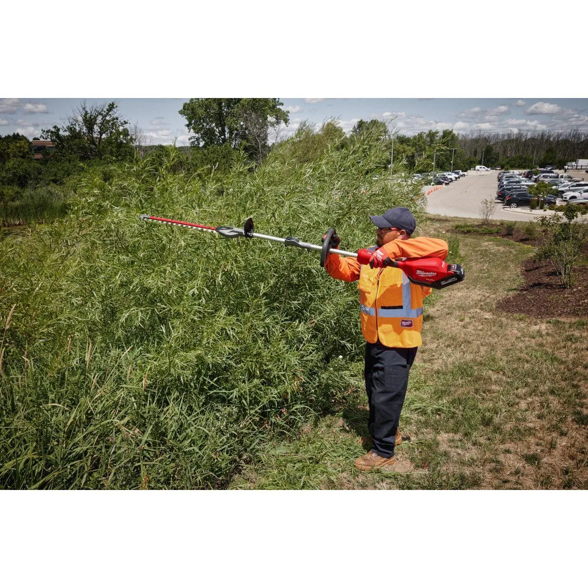Milwaukee 49-16-2796 - M18 FUEL™ QUIK-LOK™ Hedge Trimmer Attachment