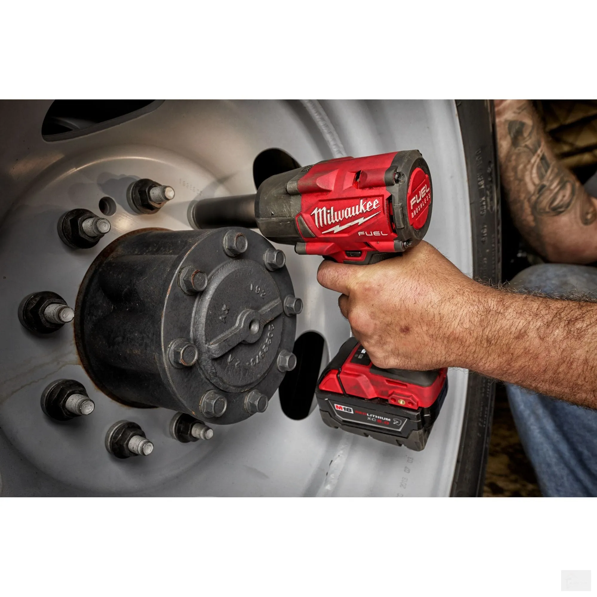 Milwaukee M18 FUEL™ 3/8 " Mid-Torque Impact Wrench w/ Friction Ring (2960-20)