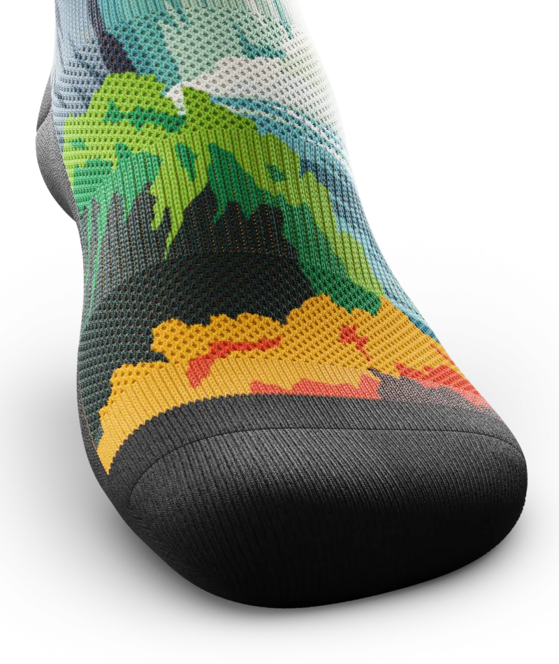 Niagara Falls Crew Socks