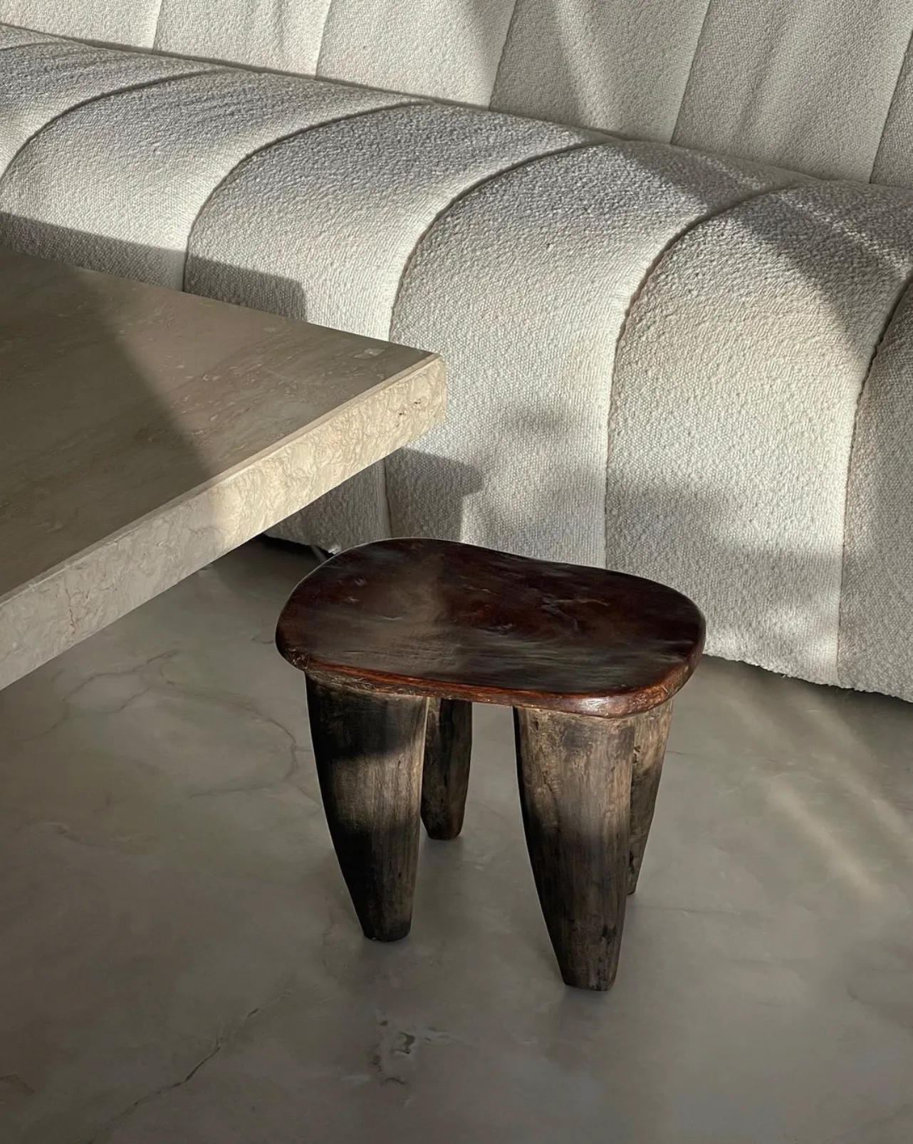 PRIMITIVE STOOL