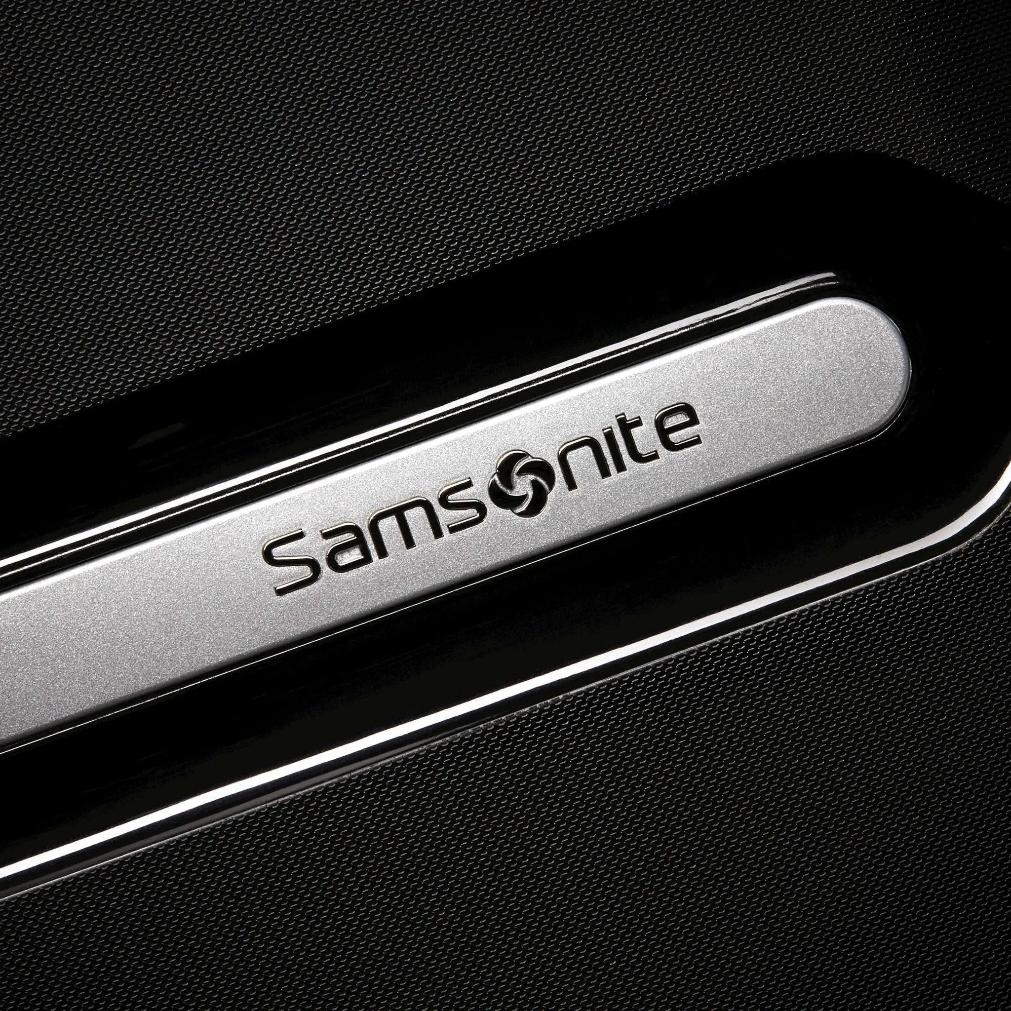 Samsonite Freeform 24" Spinner