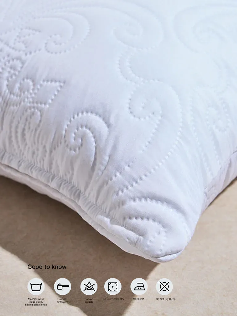 Westside Home White Heat Seal Solid Cushion Cover