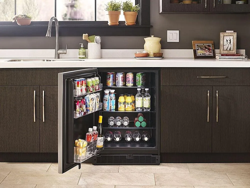 WHAREHOUSE SALE! Whirlpool 24" Undercounter Refrigerator with Temperature Sensor Alert