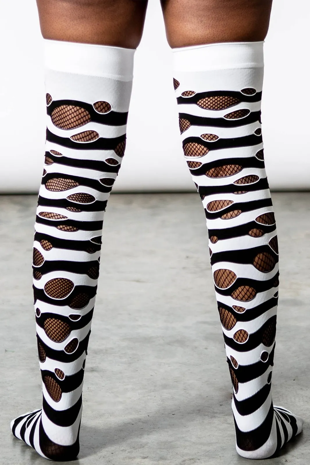 Wretched Soul Distress Socks [BLACK/WHITE]